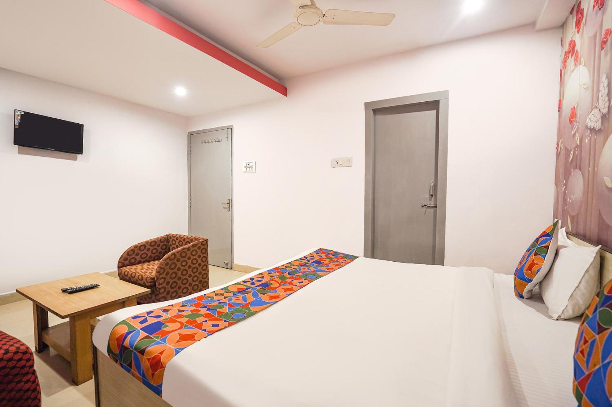 Fabexpress R Inn - Nr Prayagraj Railway Station Muthiganj Kültér fotó