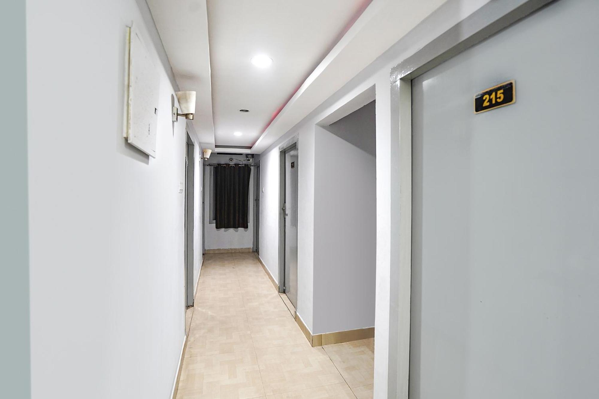 Fabexpress R Inn - Nr Prayagraj Railway Station Muthiganj Kültér fotó